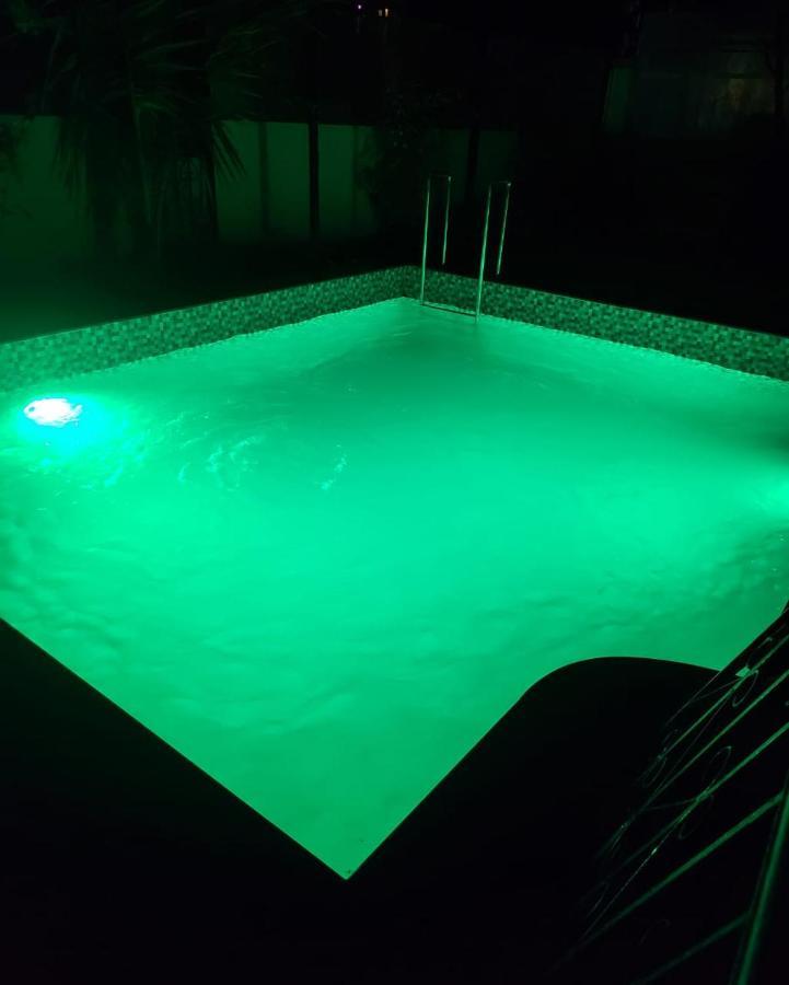 The Perfect Stays- Lal Mahal Villa With Disco Pool Lonavala Eksteriør billede